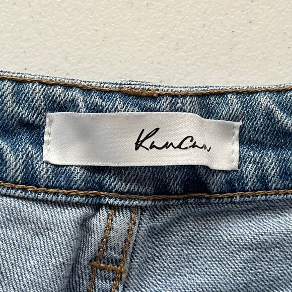 KanCan Light Wash Distressed Mom Jean Size 7 / 27 - Picture 3 of 12